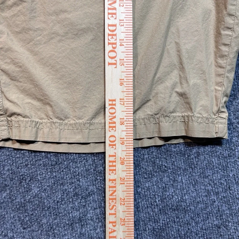 Columbia Mens Size 38 X 10 tan/khaki Chino Shorts